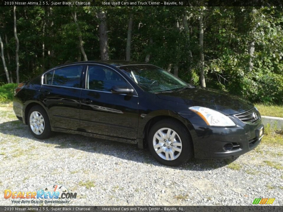 2010 Nissan Altima 2.5 S Super Black / Charcoal Photo #3