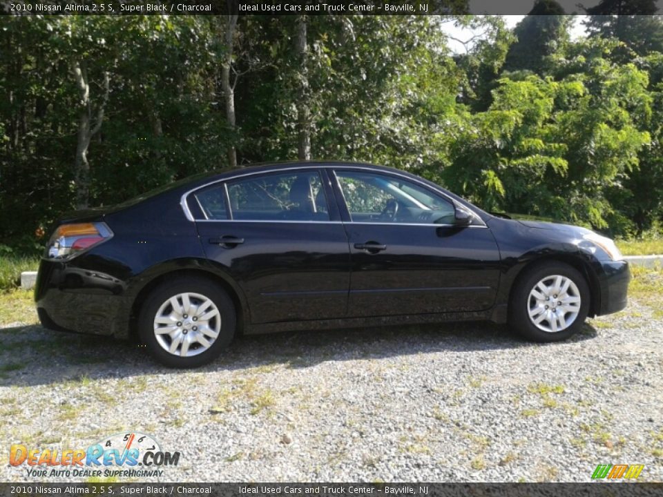 2010 Nissan Altima 2.5 S Super Black / Charcoal Photo #4