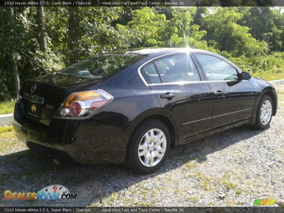 2010 Nissan Altima 2.5 S Super Black / Charcoal Photo #5