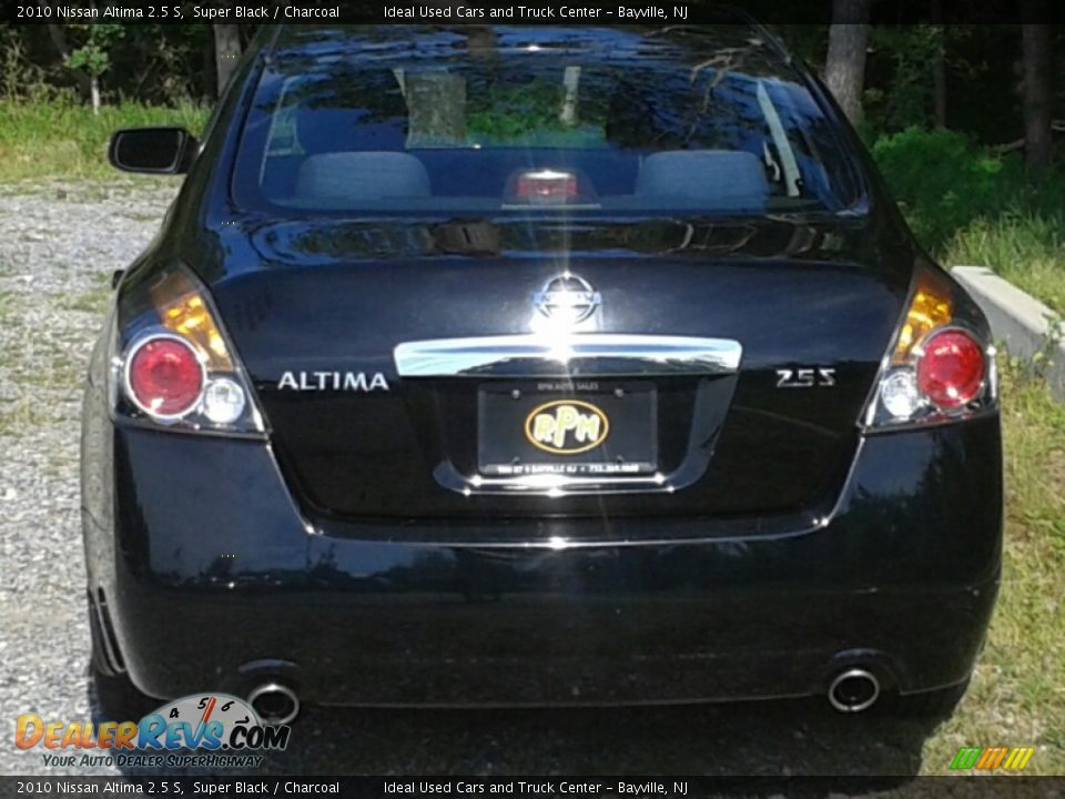 2010 Nissan Altima 2.5 S Super Black / Charcoal Photo #6
