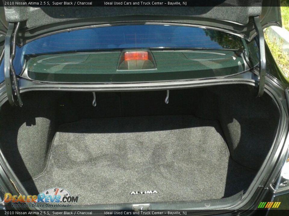 2010 Nissan Altima 2.5 S Super Black / Charcoal Photo #10