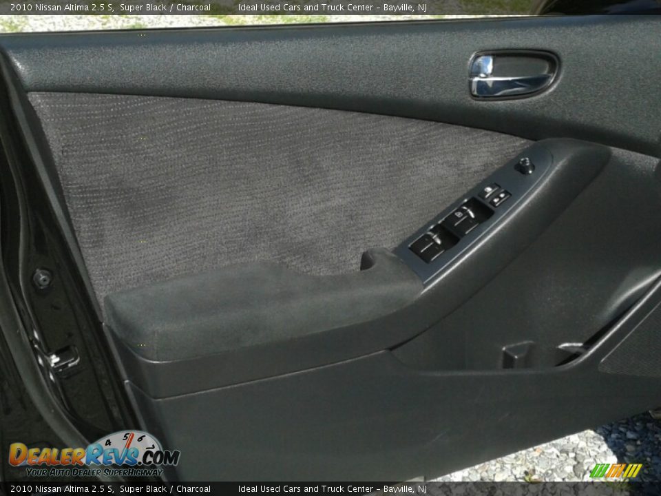 2010 Nissan Altima 2.5 S Super Black / Charcoal Photo #12