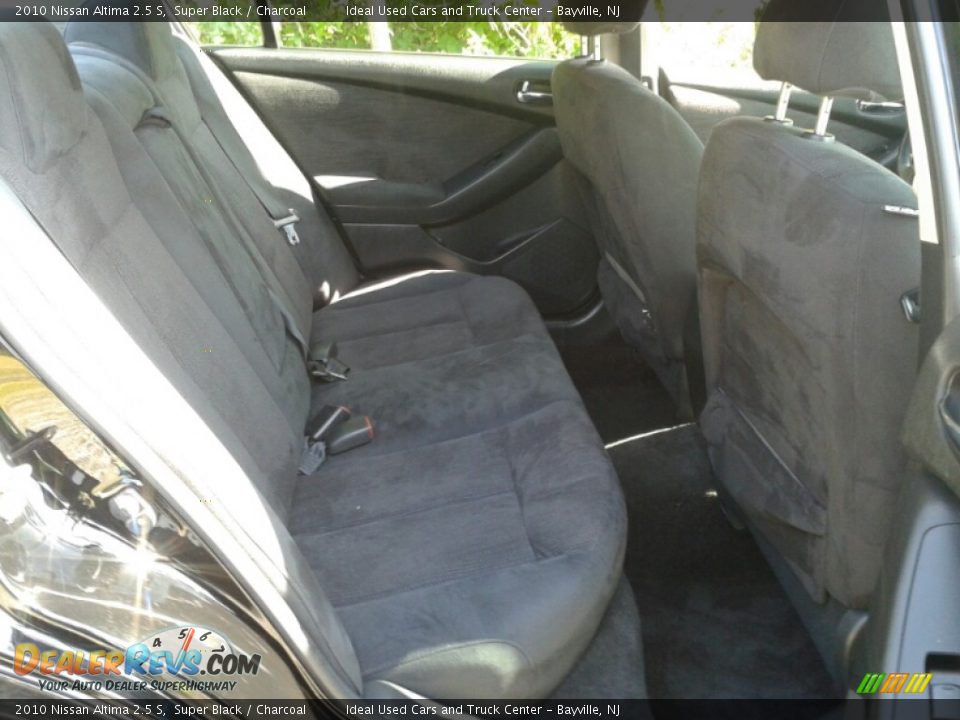 2010 Nissan Altima 2.5 S Super Black / Charcoal Photo #24