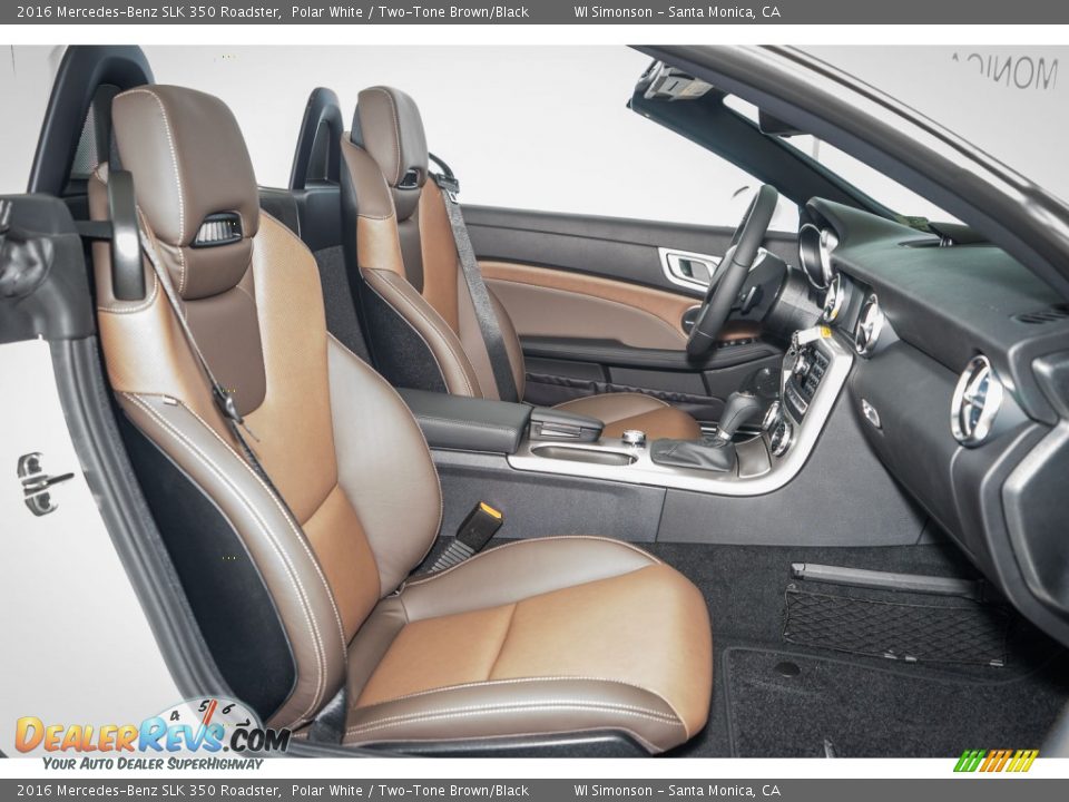 Two-Tone Brown/Black Interior - 2016 Mercedes-Benz SLK 350 Roadster Photo #2