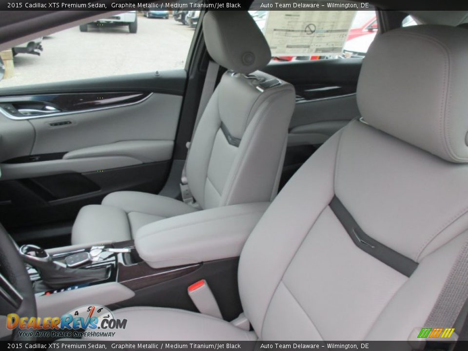 Front Seat of 2015 Cadillac XTS Premium Sedan Photo #6