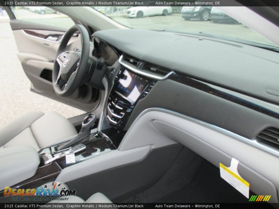 Dashboard of 2015 Cadillac XTS Premium Sedan Photo #9