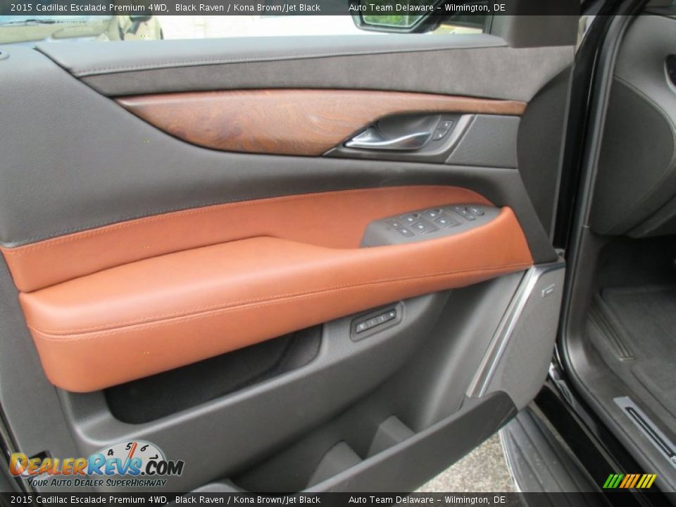 Door Panel of 2015 Cadillac Escalade Premium 4WD Photo #12
