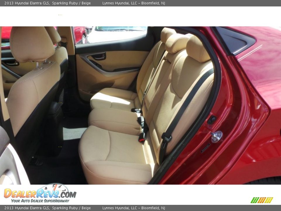 2013 Hyundai Elantra GLS Sparkling Ruby / Beige Photo #10