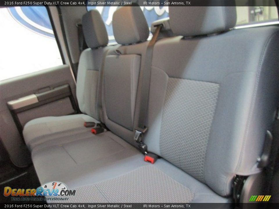 2016 Ford F250 Super Duty XLT Crew Cab 4x4 Ingot Silver Metallic / Steel Photo #12