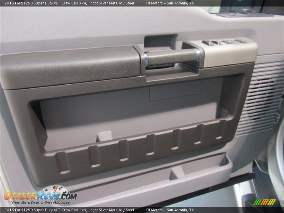 2016 Ford F250 Super Duty XLT Crew Cab 4x4 Ingot Silver Metallic / Steel Photo #14