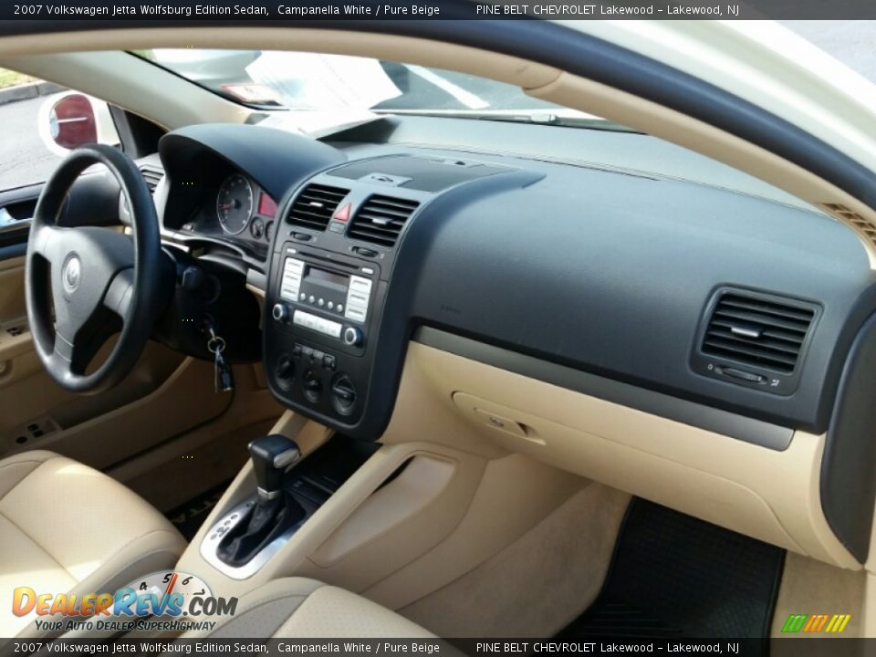 2007 Volkswagen Jetta Wolfsburg Edition Sedan Campanella White / Pure Beige Photo #6