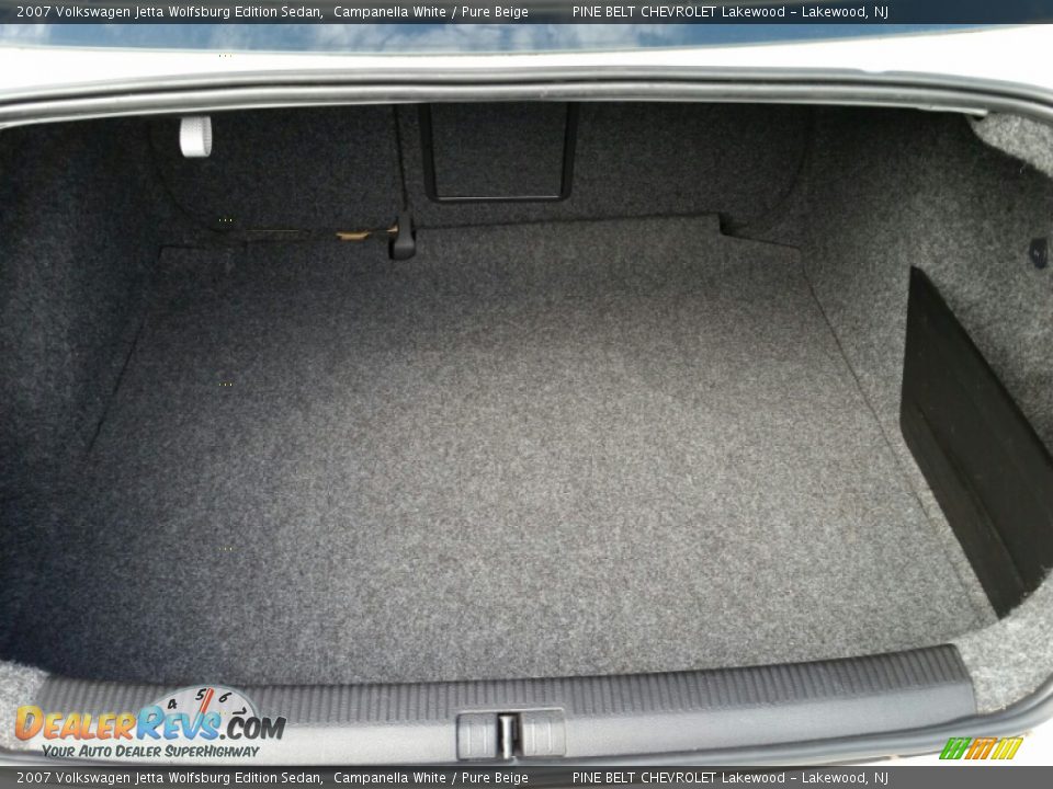 2007 Volkswagen Jetta Wolfsburg Edition Sedan Campanella White / Pure Beige Photo #22