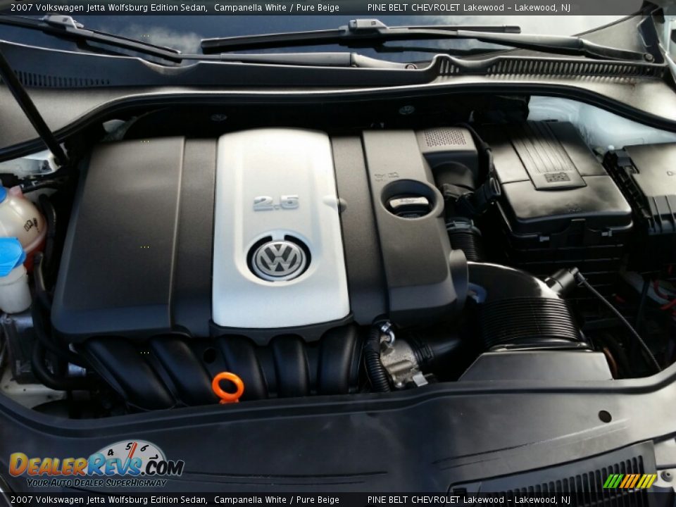 2007 Volkswagen Jetta Wolfsburg Edition Sedan Campanella White / Pure Beige Photo #26