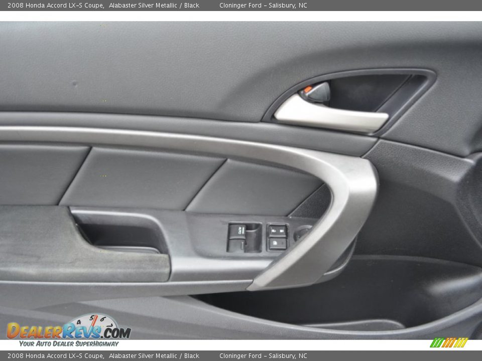 2008 Honda Accord LX-S Coupe Alabaster Silver Metallic / Black Photo #9