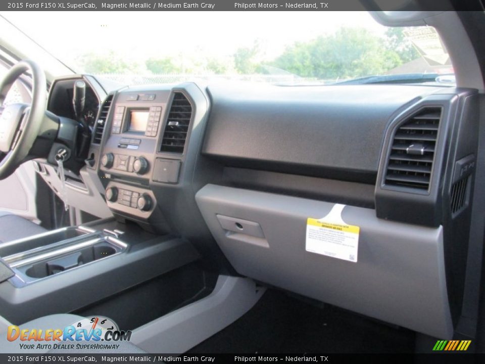 2015 Ford F150 XL SuperCab Magnetic Metallic / Medium Earth Gray Photo #16