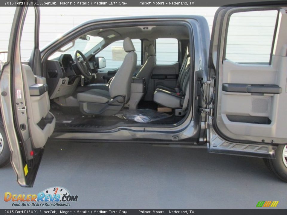 2015 Ford F150 XL SuperCab Magnetic Metallic / Medium Earth Gray Photo #17
