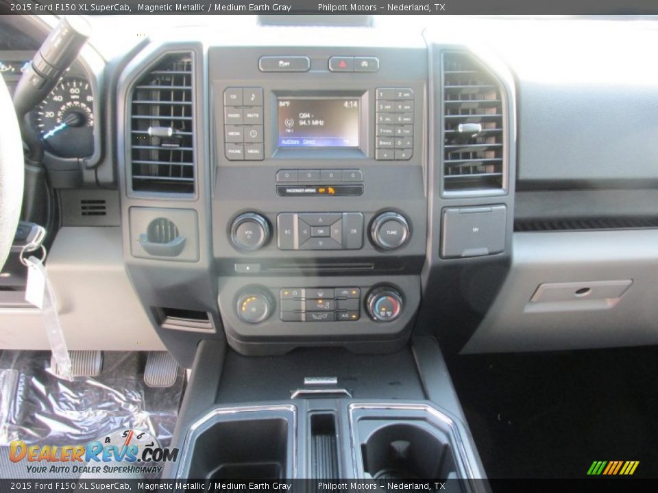 2015 Ford F150 XL SuperCab Magnetic Metallic / Medium Earth Gray Photo #25