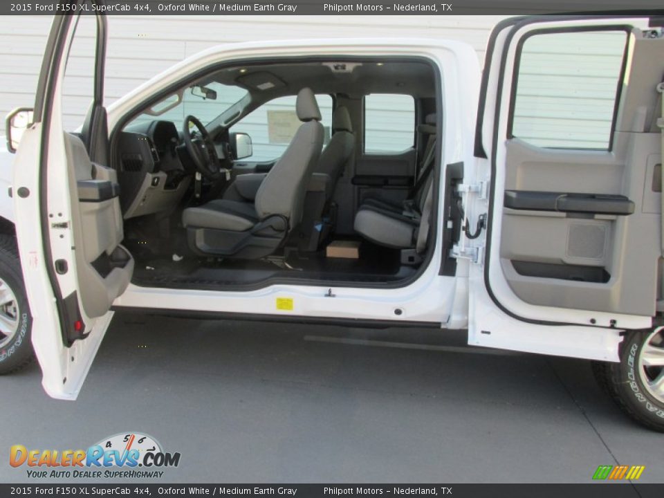 2015 Ford F150 XL SuperCab 4x4 Oxford White / Medium Earth Gray Photo #17