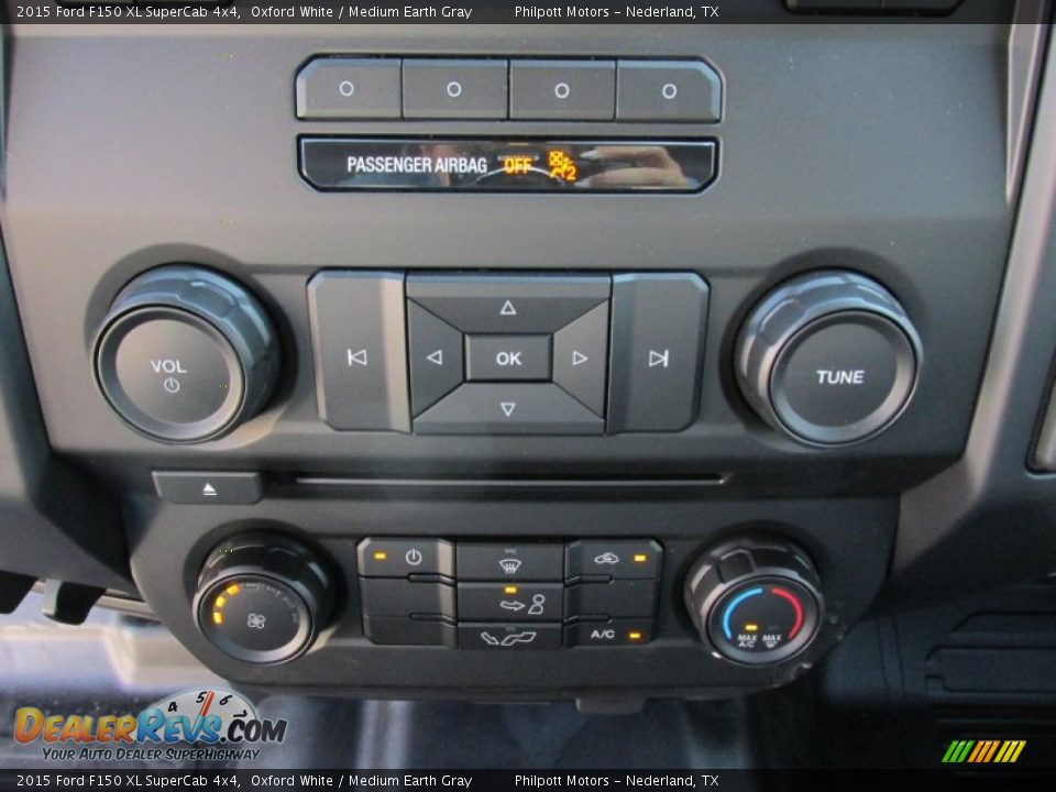 2015 Ford F150 XL SuperCab 4x4 Oxford White / Medium Earth Gray Photo #27