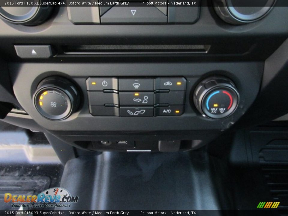 2015 Ford F150 XL SuperCab 4x4 Oxford White / Medium Earth Gray Photo #28