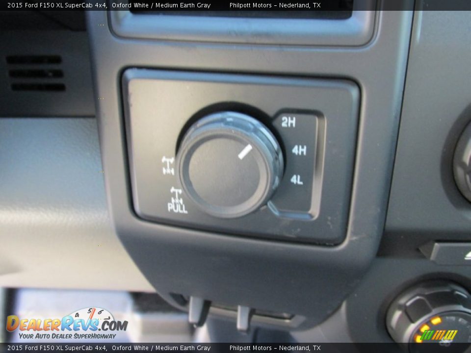 2015 Ford F150 XL SuperCab 4x4 Oxford White / Medium Earth Gray Photo #29