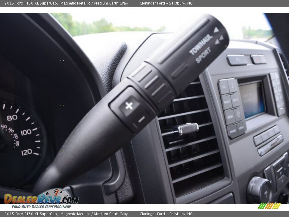 2015 Ford F150 XL SuperCab Magnetic Metallic / Medium Earth Gray Photo #18