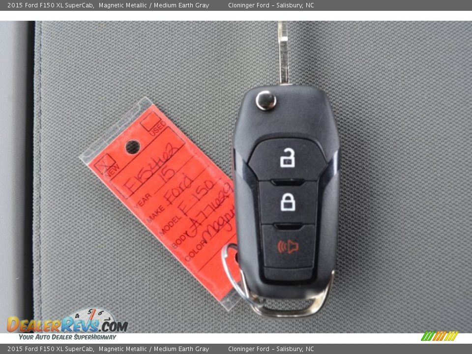 2015 Ford F150 XL SuperCab Magnetic Metallic / Medium Earth Gray Photo #20
