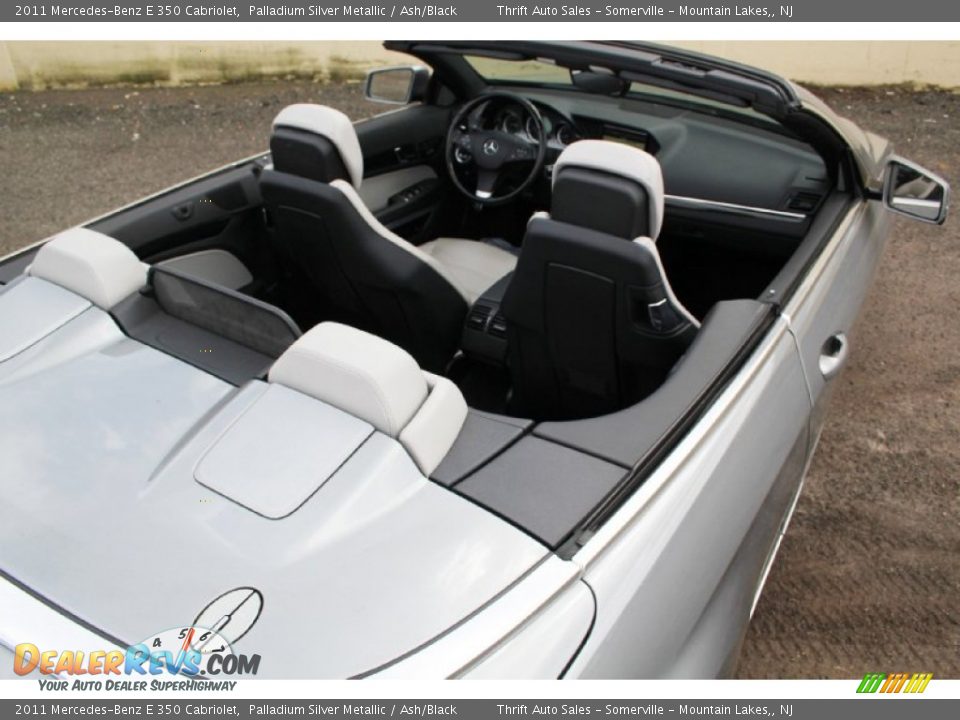 2011 Mercedes-Benz E 350 Cabriolet Palladium Silver Metallic / Ash/Black Photo #16