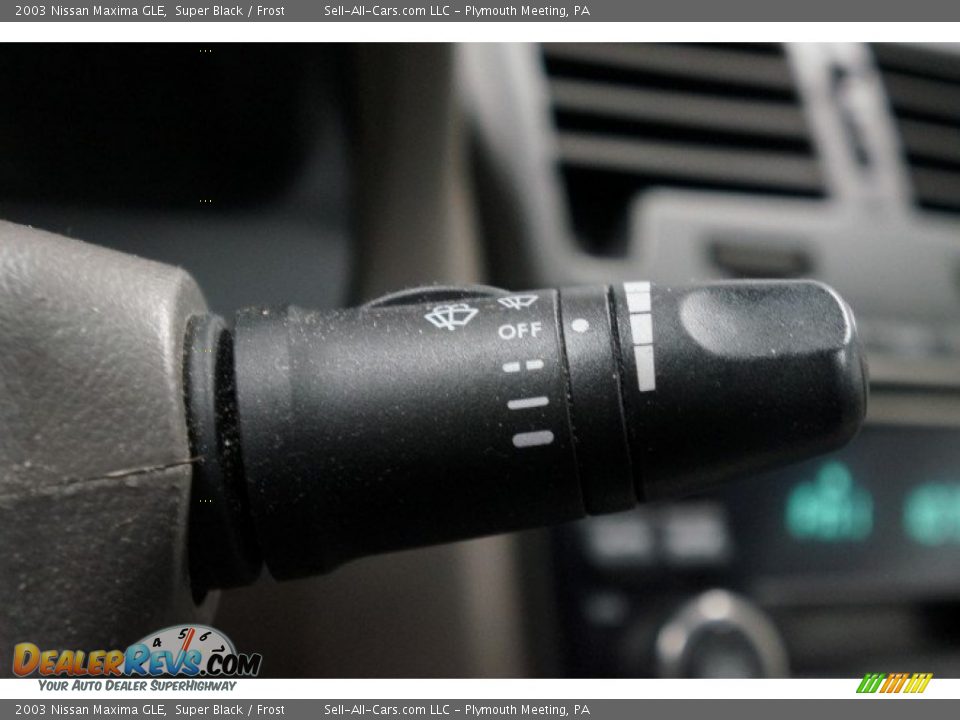 2003 Nissan Maxima GLE Super Black / Frost Photo #25