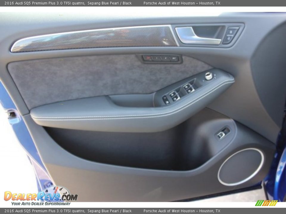Door Panel of 2016 Audi SQ5 Premium Plus 3.0 TFSI quattro Photo #10