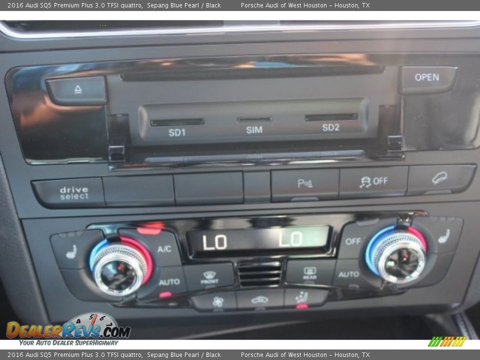 Controls of 2016 Audi SQ5 Premium Plus 3.0 TFSI quattro Photo #18
