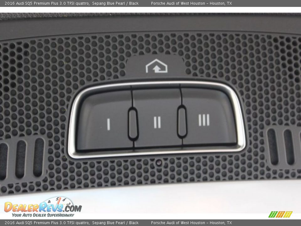 Controls of 2016 Audi SQ5 Premium Plus 3.0 TFSI quattro Photo #28