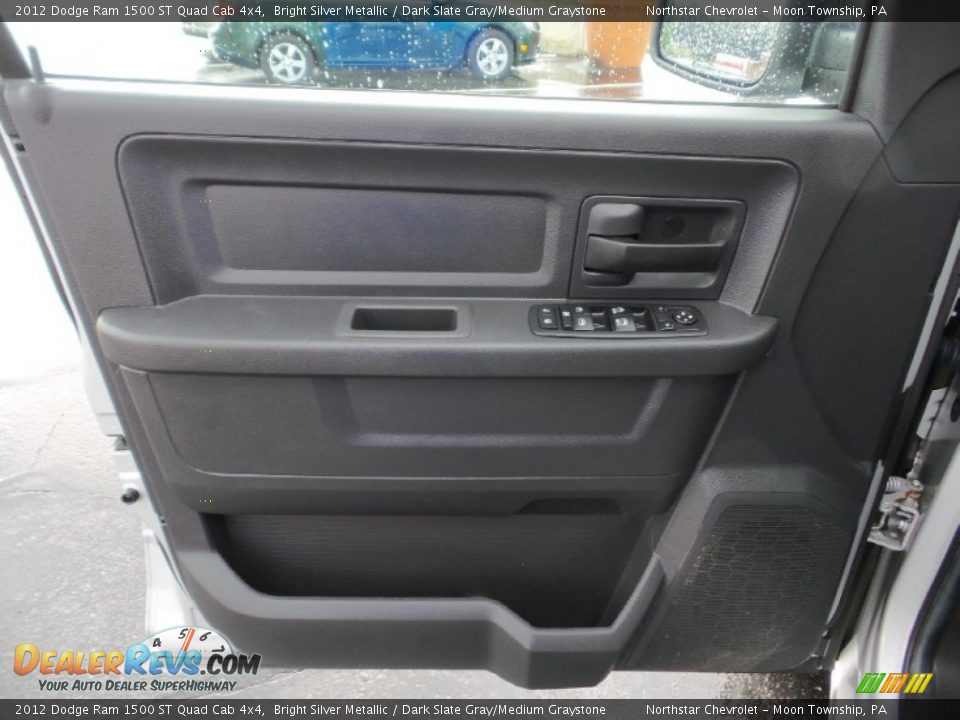 2012 Dodge Ram 1500 ST Quad Cab 4x4 Bright Silver Metallic / Dark Slate Gray/Medium Graystone Photo #15
