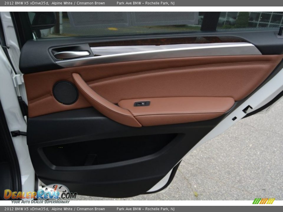 2012 BMW X5 xDrive35d Alpine White / Cinnamon Brown Photo #25