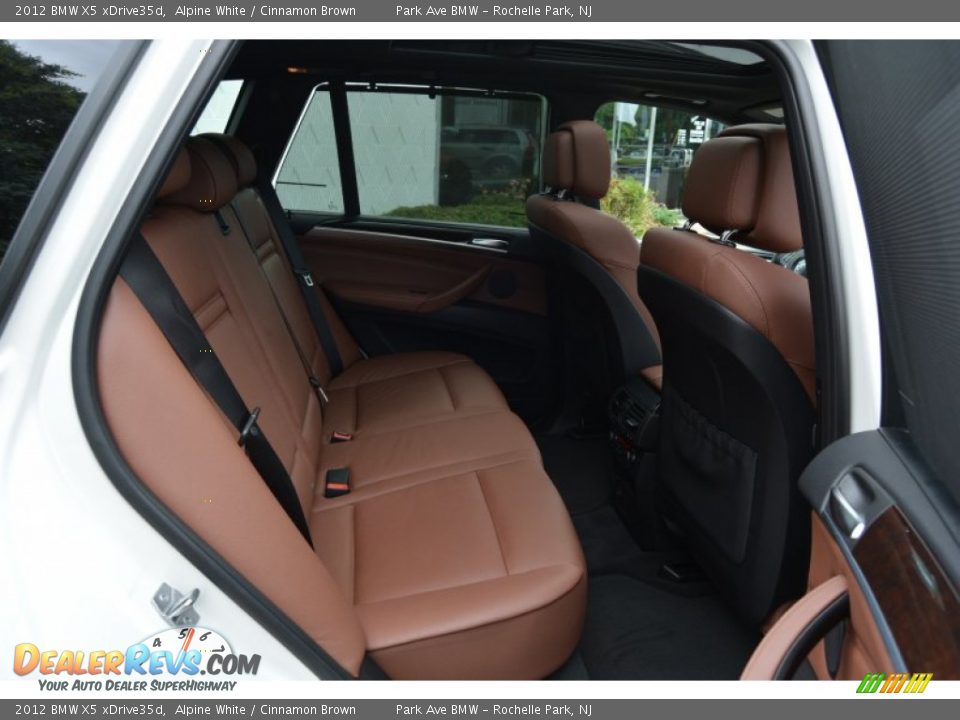 2012 BMW X5 xDrive35d Alpine White / Cinnamon Brown Photo #26