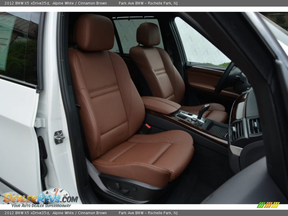 2012 BMW X5 xDrive35d Alpine White / Cinnamon Brown Photo #30