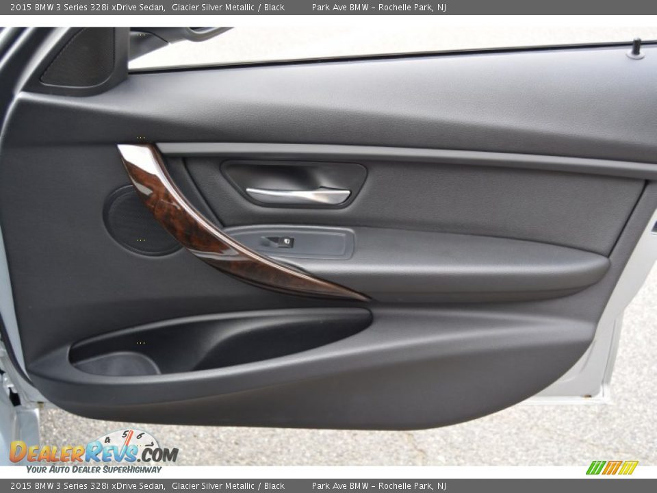 2015 BMW 3 Series 328i xDrive Sedan Glacier Silver Metallic / Black Photo #26