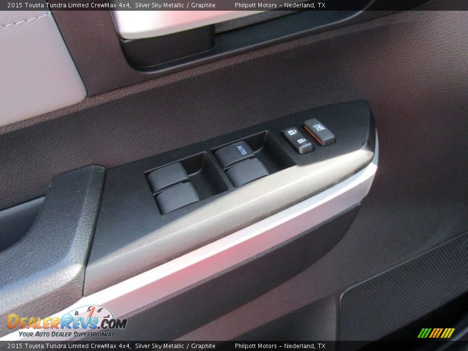 2015 Toyota Tundra Limited CrewMax 4x4 Silver Sky Metallic / Graphite Photo #22