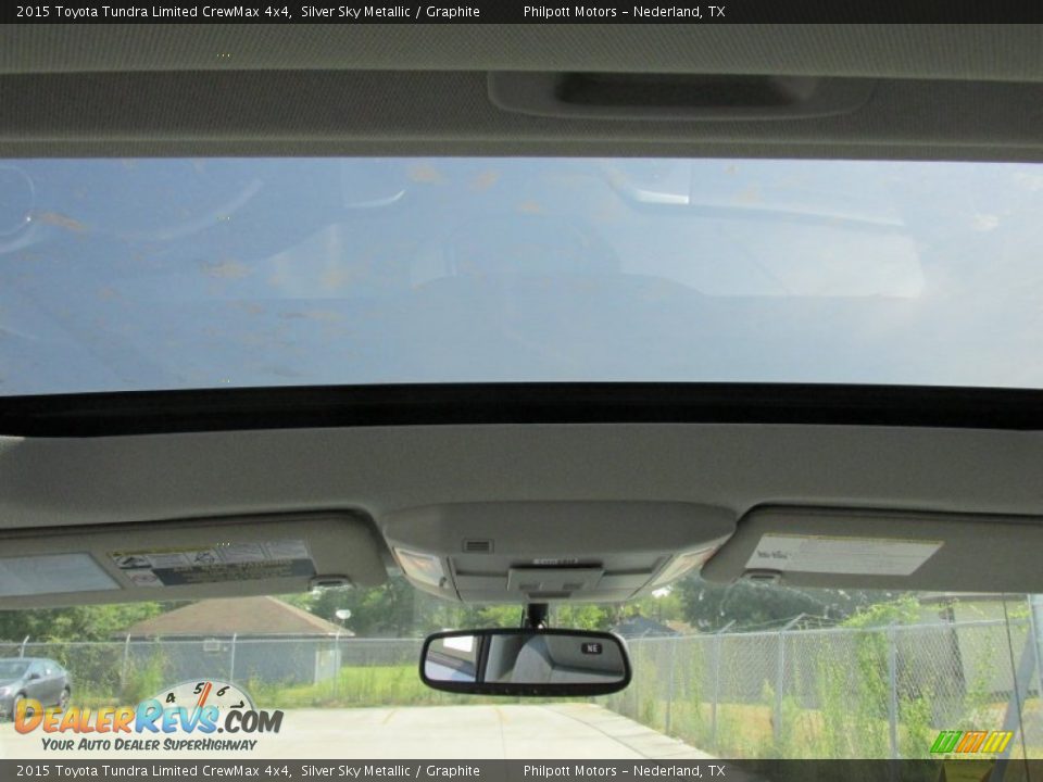 2015 Toyota Tundra Limited CrewMax 4x4 Silver Sky Metallic / Graphite Photo #26