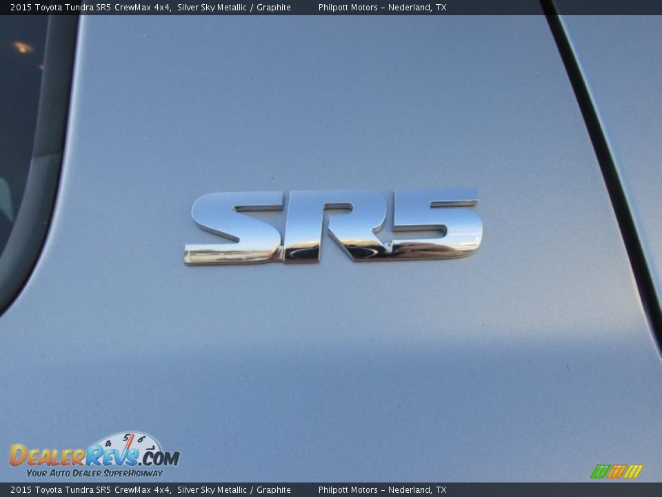 2015 Toyota Tundra SR5 CrewMax 4x4 Silver Sky Metallic / Graphite Photo #16
