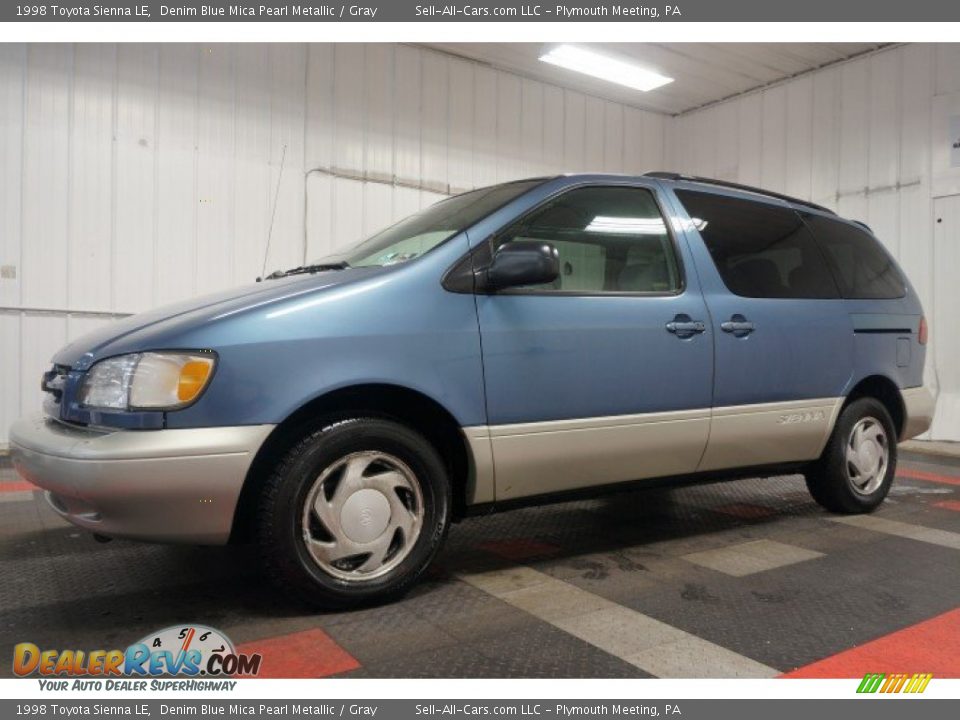 1998 Toyota Sienna LE Denim Blue Mica Pearl Metallic / Gray Photo #2