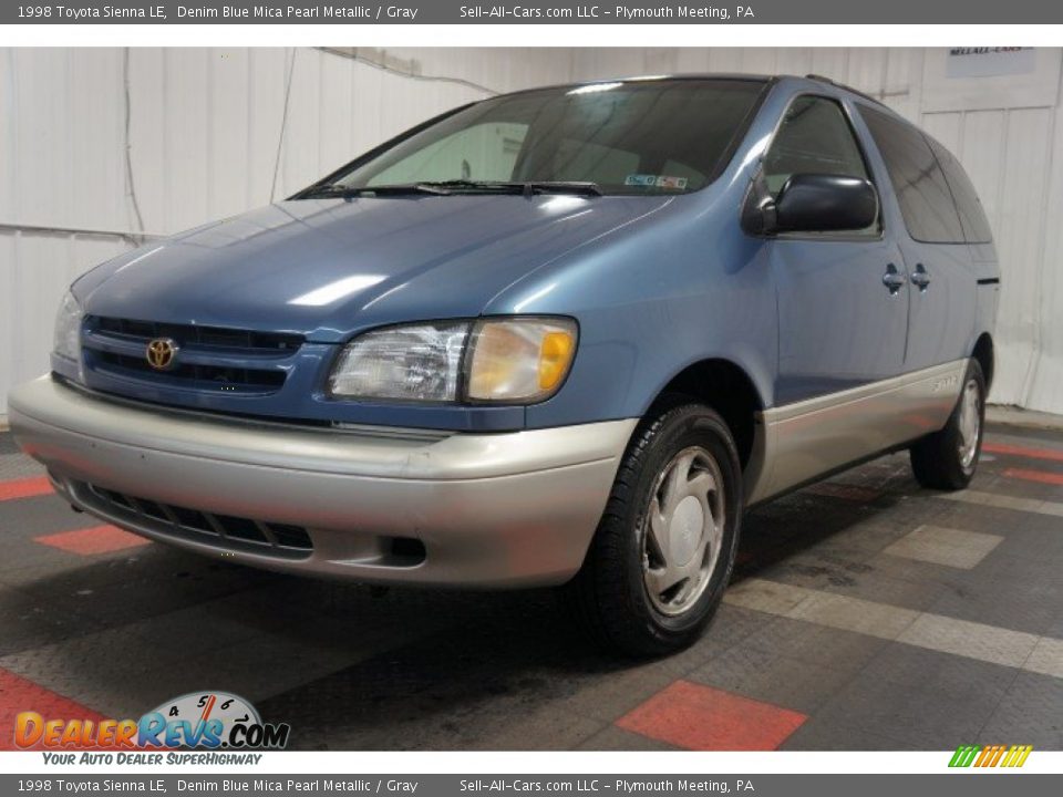 1998 Toyota Sienna LE Denim Blue Mica Pearl Metallic / Gray Photo #3