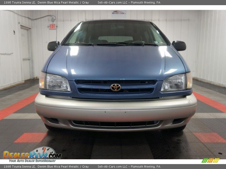 1998 Toyota Sienna LE Denim Blue Mica Pearl Metallic / Gray Photo #4
