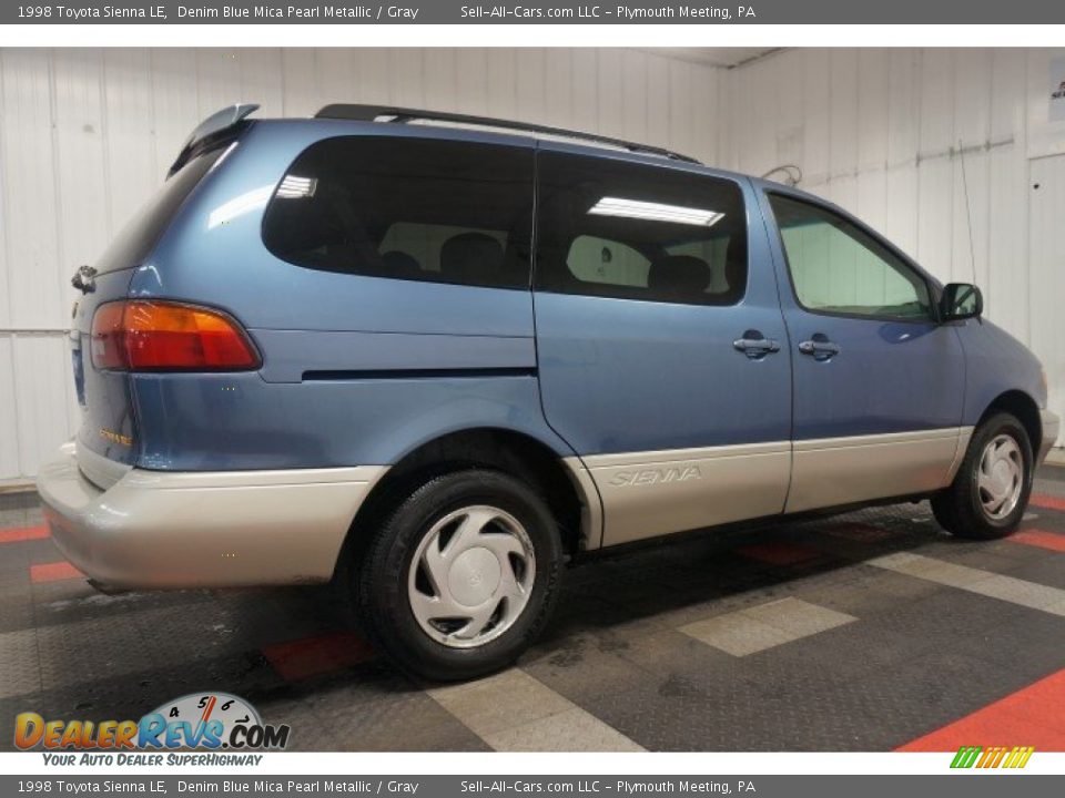 1998 Toyota Sienna LE Denim Blue Mica Pearl Metallic / Gray Photo #7