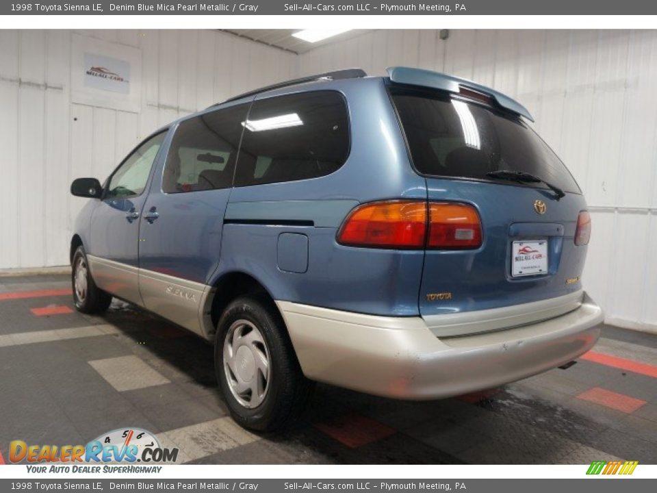 1998 Toyota Sienna LE Denim Blue Mica Pearl Metallic / Gray Photo #10