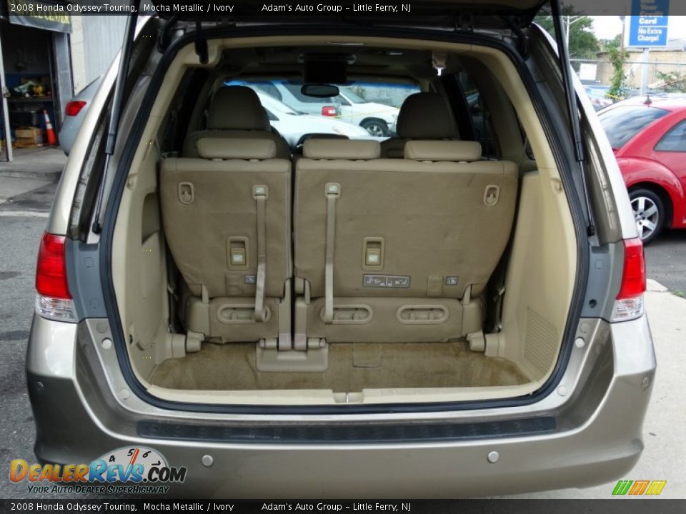 2008 Honda Odyssey Touring Mocha Metallic / Ivory Photo #28