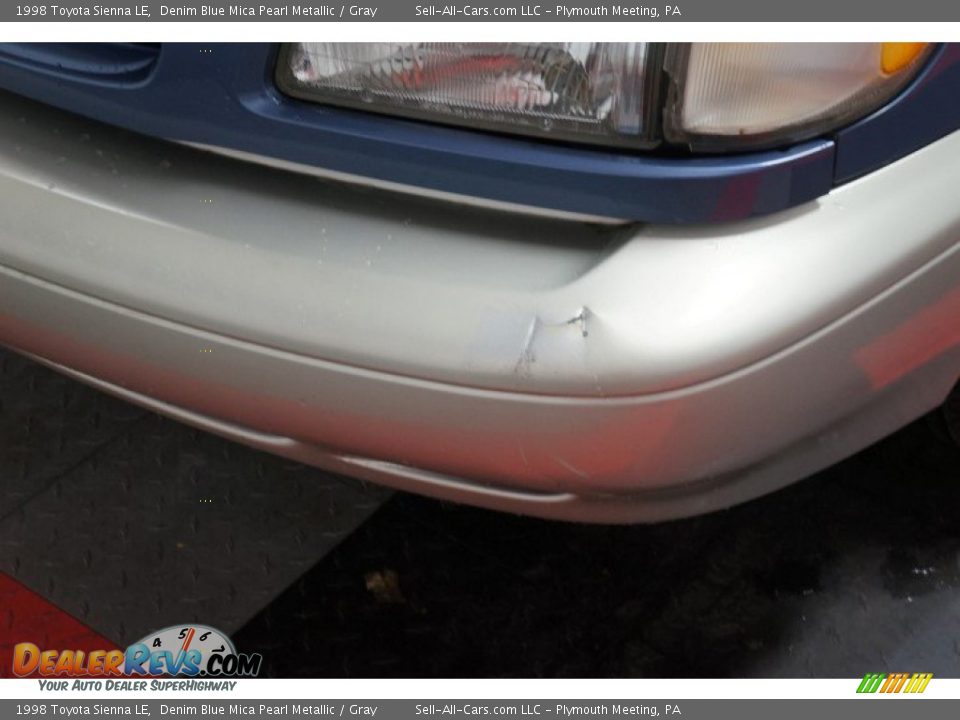 1998 Toyota Sienna LE Denim Blue Mica Pearl Metallic / Gray Photo #36