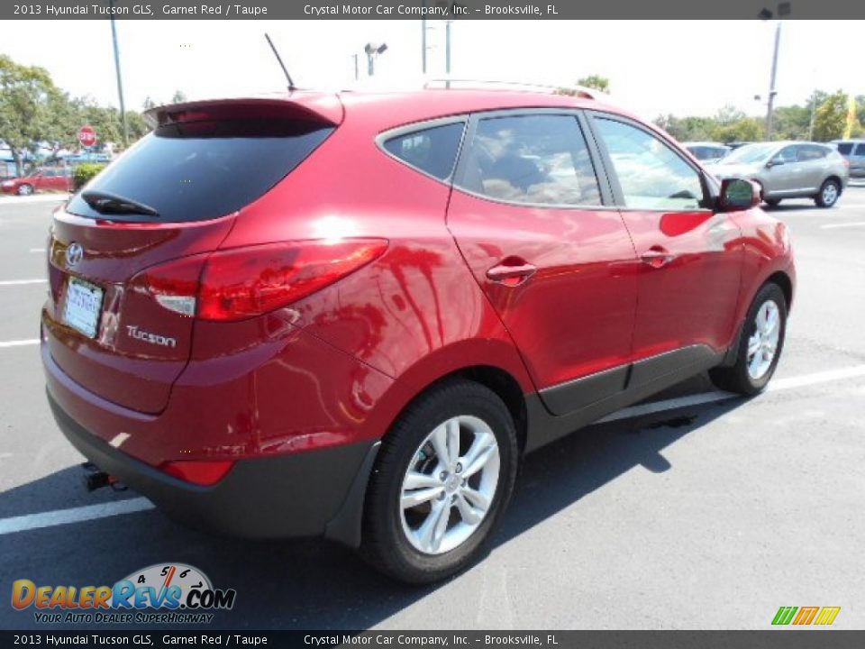 2013 Hyundai Tucson GLS Garnet Red / Taupe Photo #9