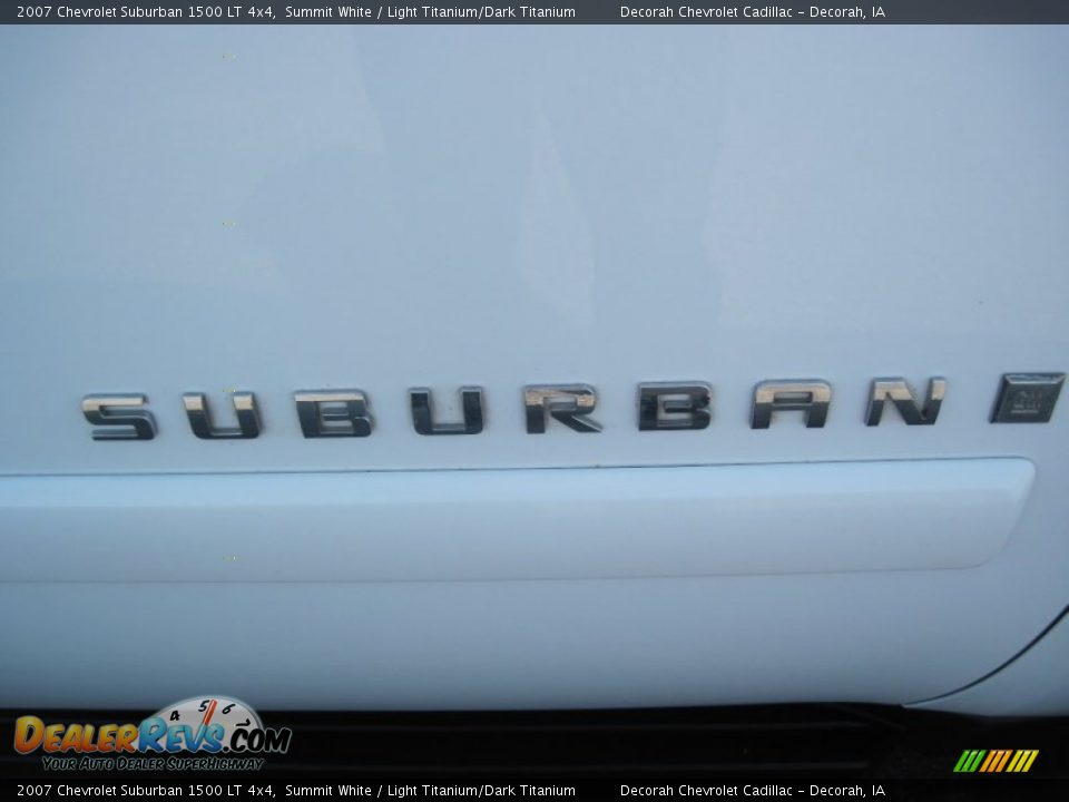 2007 Chevrolet Suburban 1500 LT 4x4 Summit White / Light Titanium/Dark Titanium Photo #10