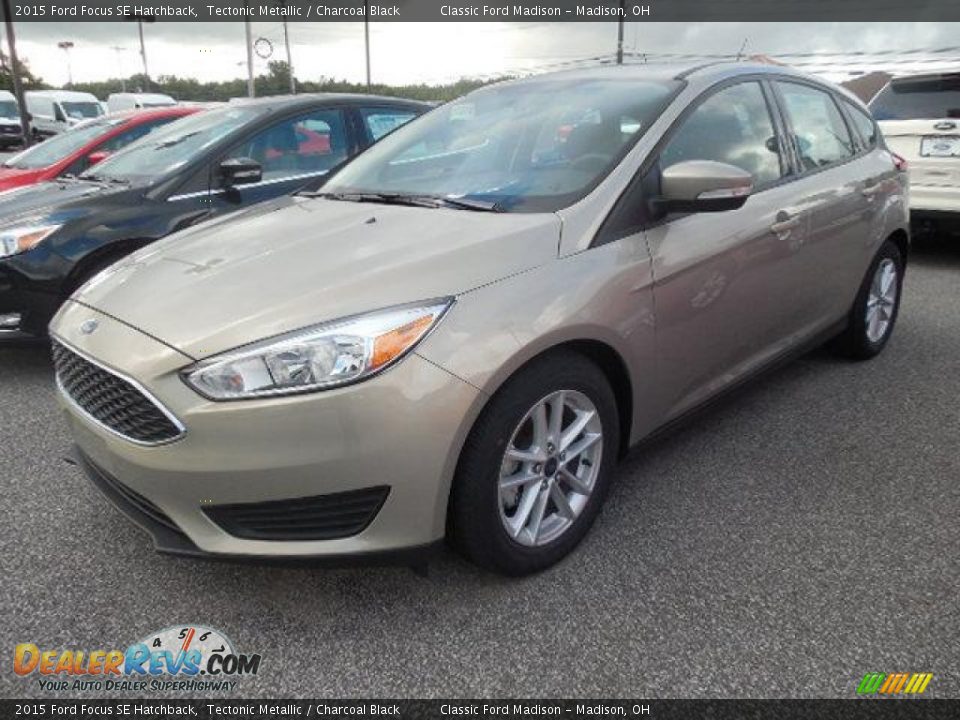 2015 Ford Focus SE Hatchback Tectonic Metallic / Charcoal Black Photo #1